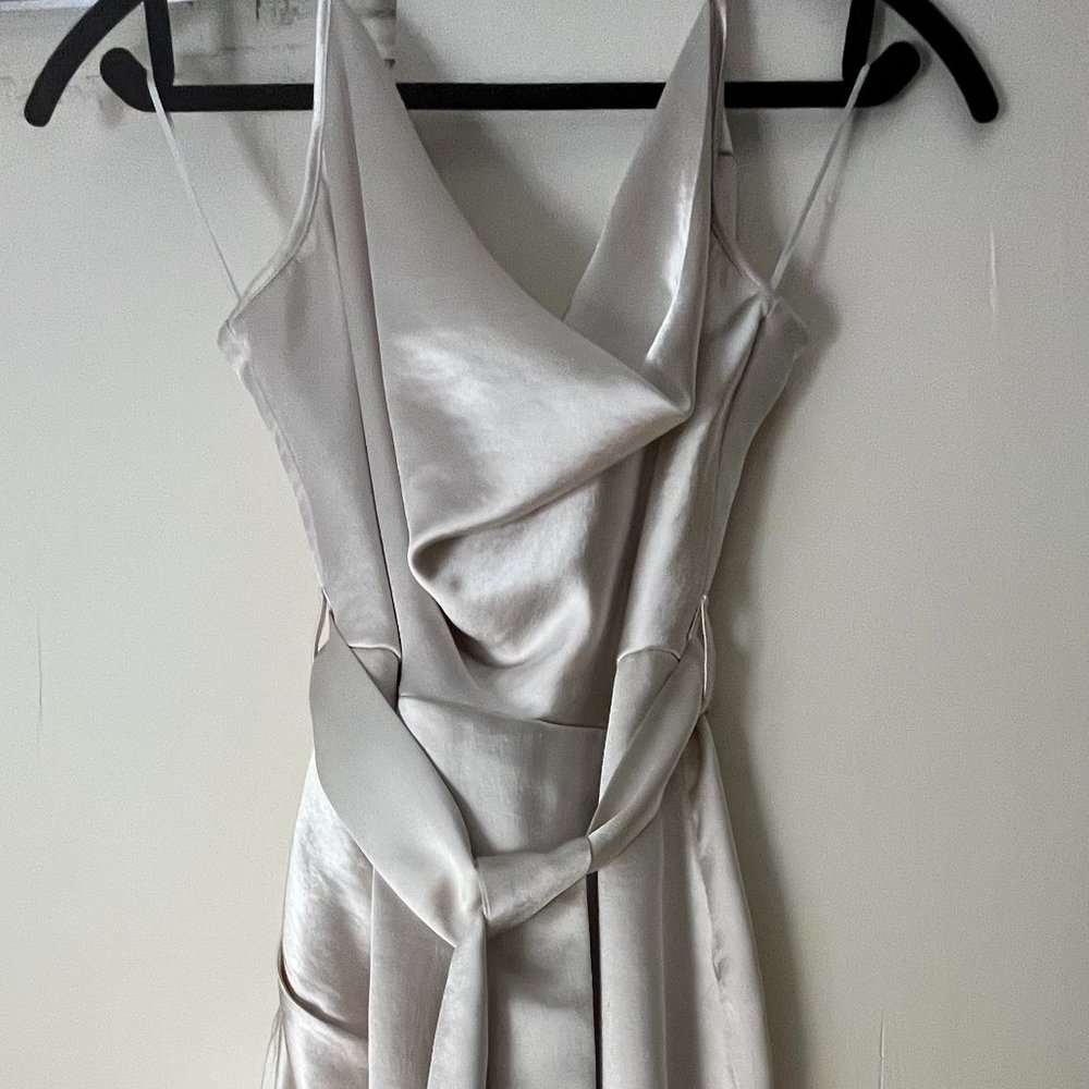 Short Ivory Dress - Picture 2 of 9